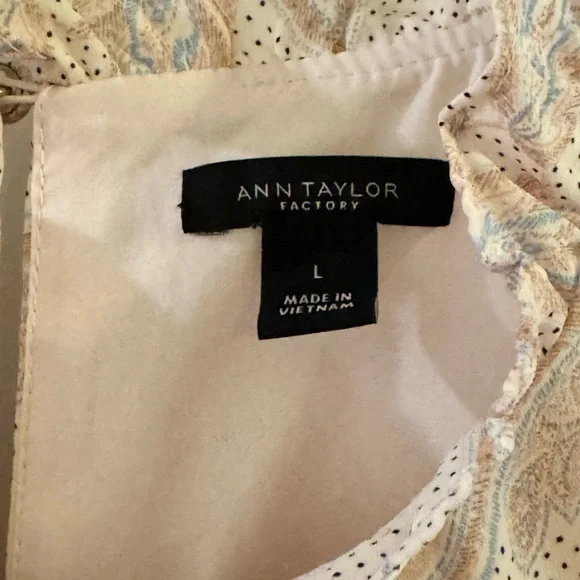 Ann Taylor Light Pink and Baby Blue Paisley/Floral Patterned Midi Dress Ruffled - Picture 4 of 11